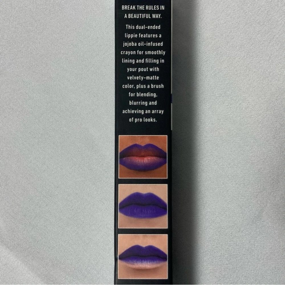 ⭐️ NYX Dazed And Defused Blurring Lipstick Liner DDBL11 Twisted Indigo